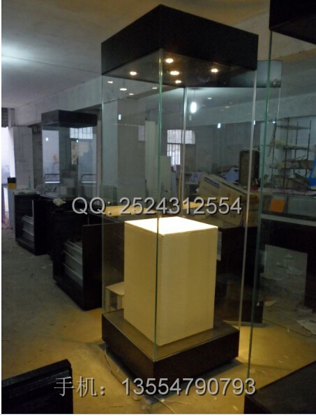 博物館展示柜車(chē)間實(shí)物圖